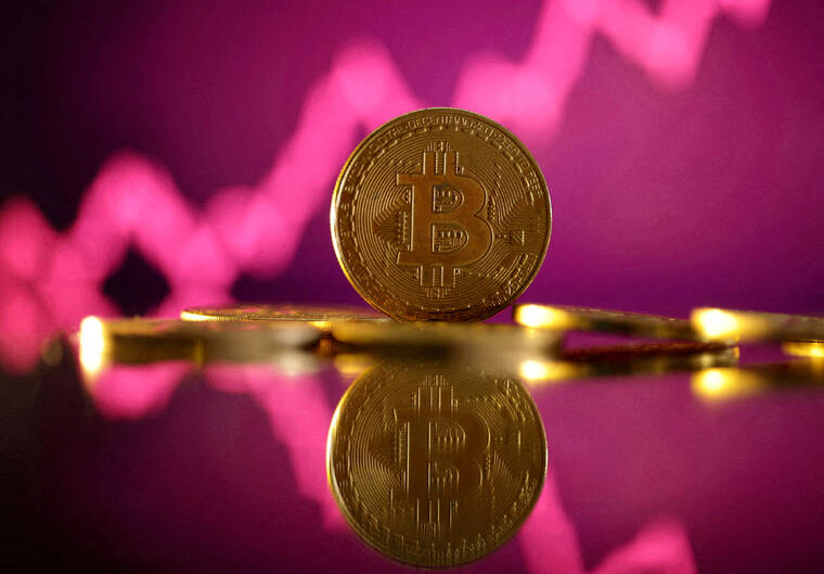 REUTERS/DADO RUVIC/ILLUSTRATION / 2023
Representation of the bitcoin cryptocurrency and a price chart are seen in this illustration.