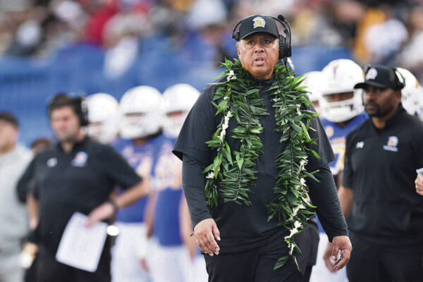Hawaii Bowl: All in the Saint Louis family at San Jose practice